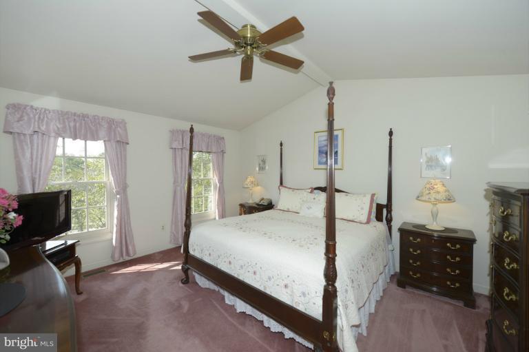 8376 Kings Heights Road Ellicott City, MD 21043 - Photo 14 of 28 Bedroom (Master)