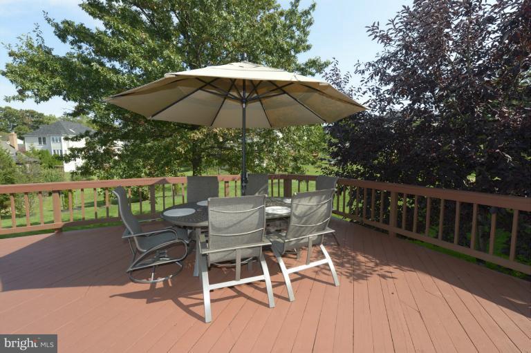 8376 Kings Heights Road Ellicott City, MD 21043 - Photo 24 of 28 Deck 1