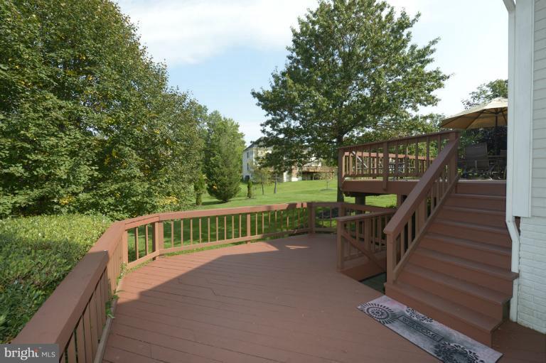 8376 Kings Heights Road Ellicott City, MD 21043 - Photo 25 of 28 Deck 2