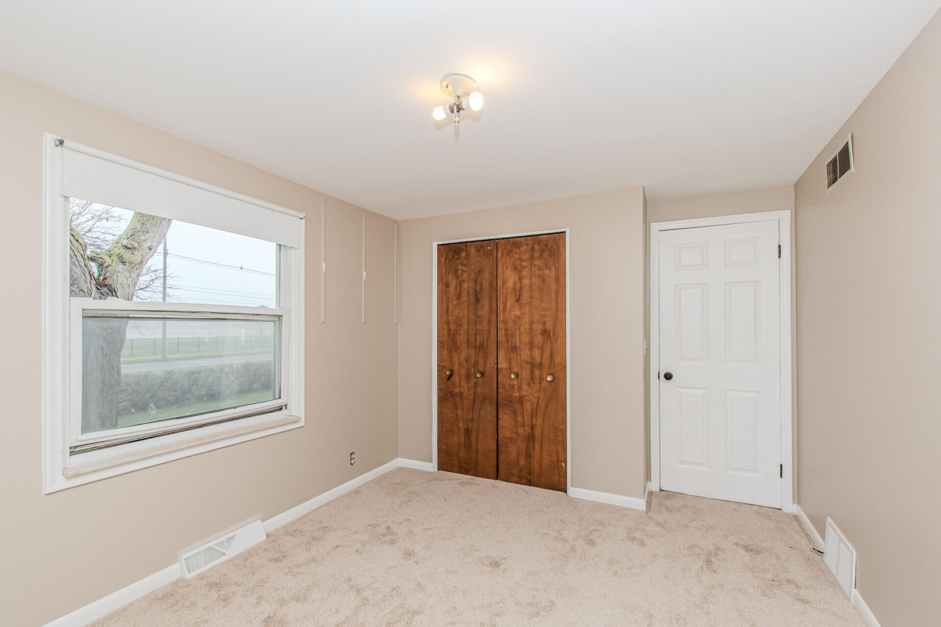 539 South Sheldon Road Plymouth, MI 48170 - Photo 43 of 54 42