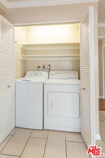 $8,250 | 910 19th Street, Unit 111, Santa Monica, CA 90403