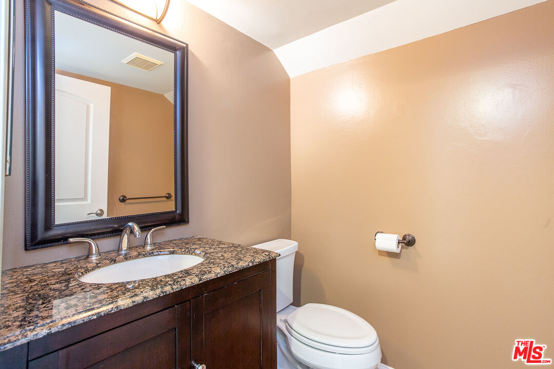 910 19th Street, Unit 111 Santa Monica, CA 90403 - Photo 13 of 31