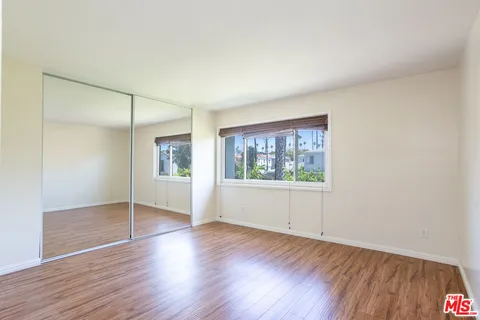 $8,250 | 910 19th Street, Unit 111, Santa Monica, CA 90403