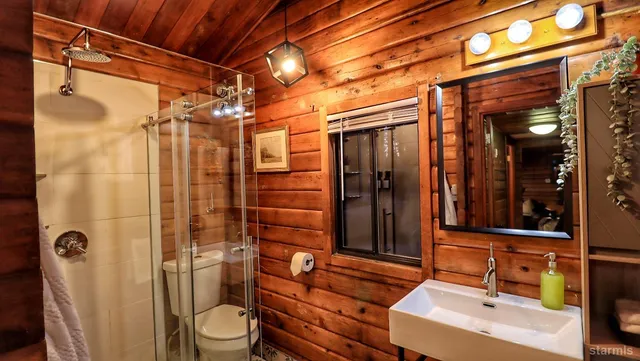 $599,000 | 861 Gardner Street, South Lake Tahoe, CA 96150