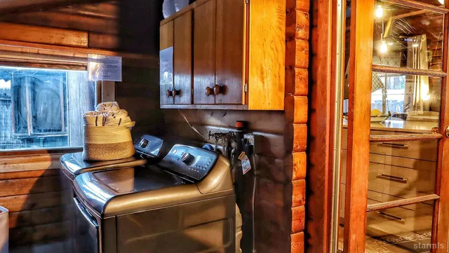 $599,000 | 861 Gardner Street, South Lake Tahoe, CA 96150