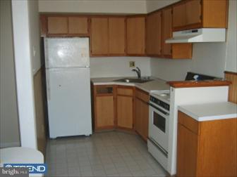 1406 Powell Road Brookhaven, PA 19015 - Photo 4 of 6 Kitchen