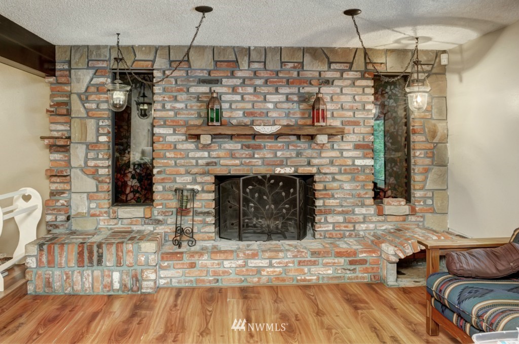 15202 Sidney Road Southwest Port Orchard, WA 98367 - Photo 2 of 22 Gallery Image 2