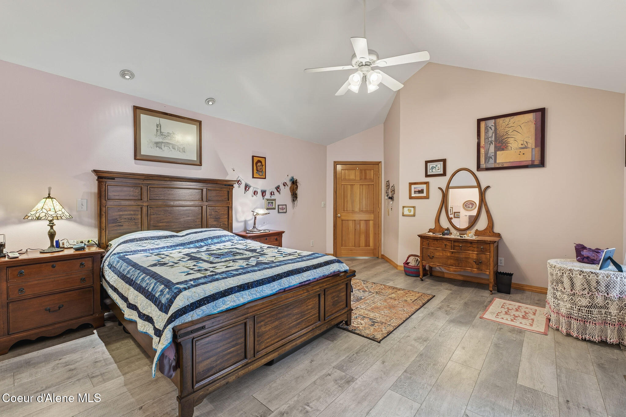 403 Fall Creek Road Naples, ID 83847 - Photo 23 of 65 023_Primary_Bedroom