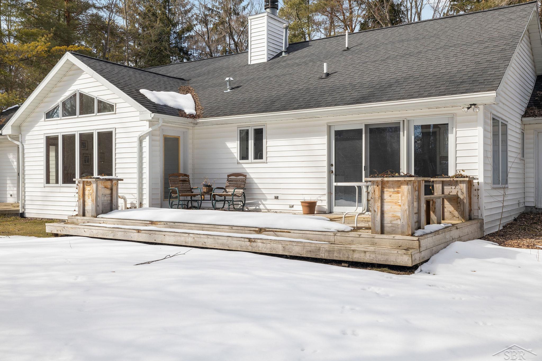 11637 West Freeland Road Freeland, MI 48623 - Photo 45 of 56 50103548-44.JPG