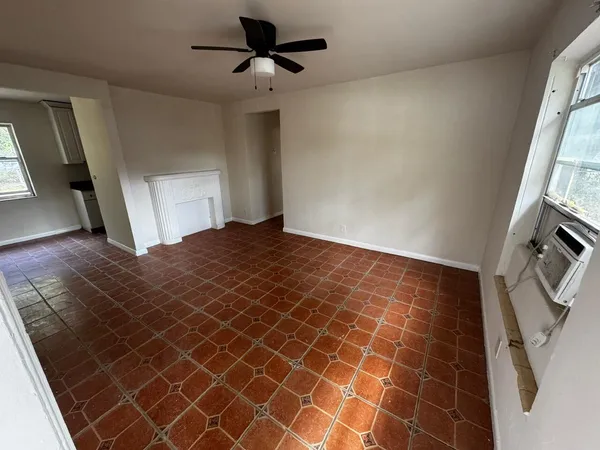 $2,195 | 75 Northwest 84th Street, Miami, FL 33150
