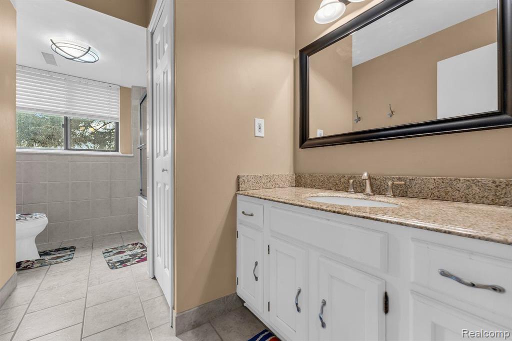 9949 Bemis Road Ypsilanti, MI 48197 - Photo 8 of 29