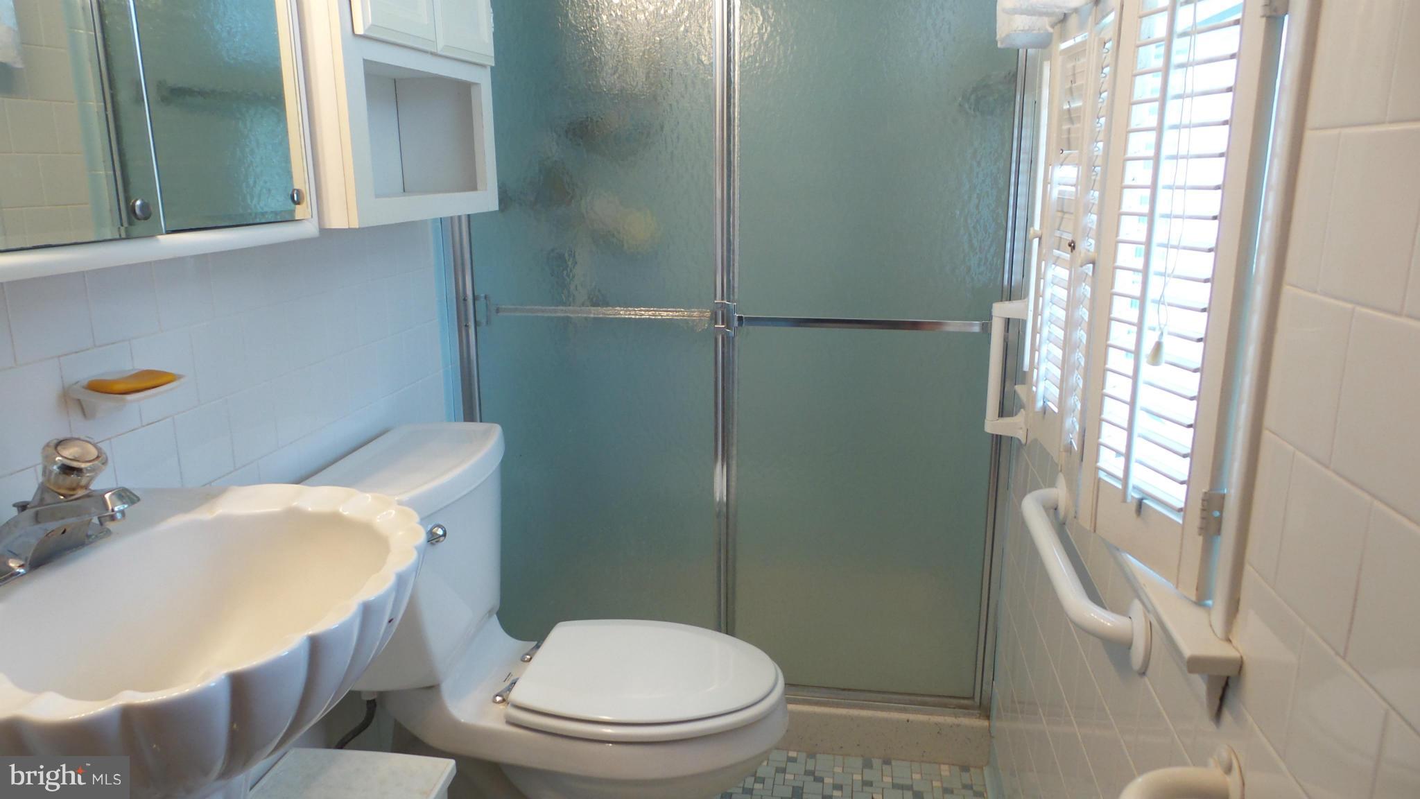 540 Stratford Road Fallston, MD 21047 - Photo 15 of 26 Bath (Master)