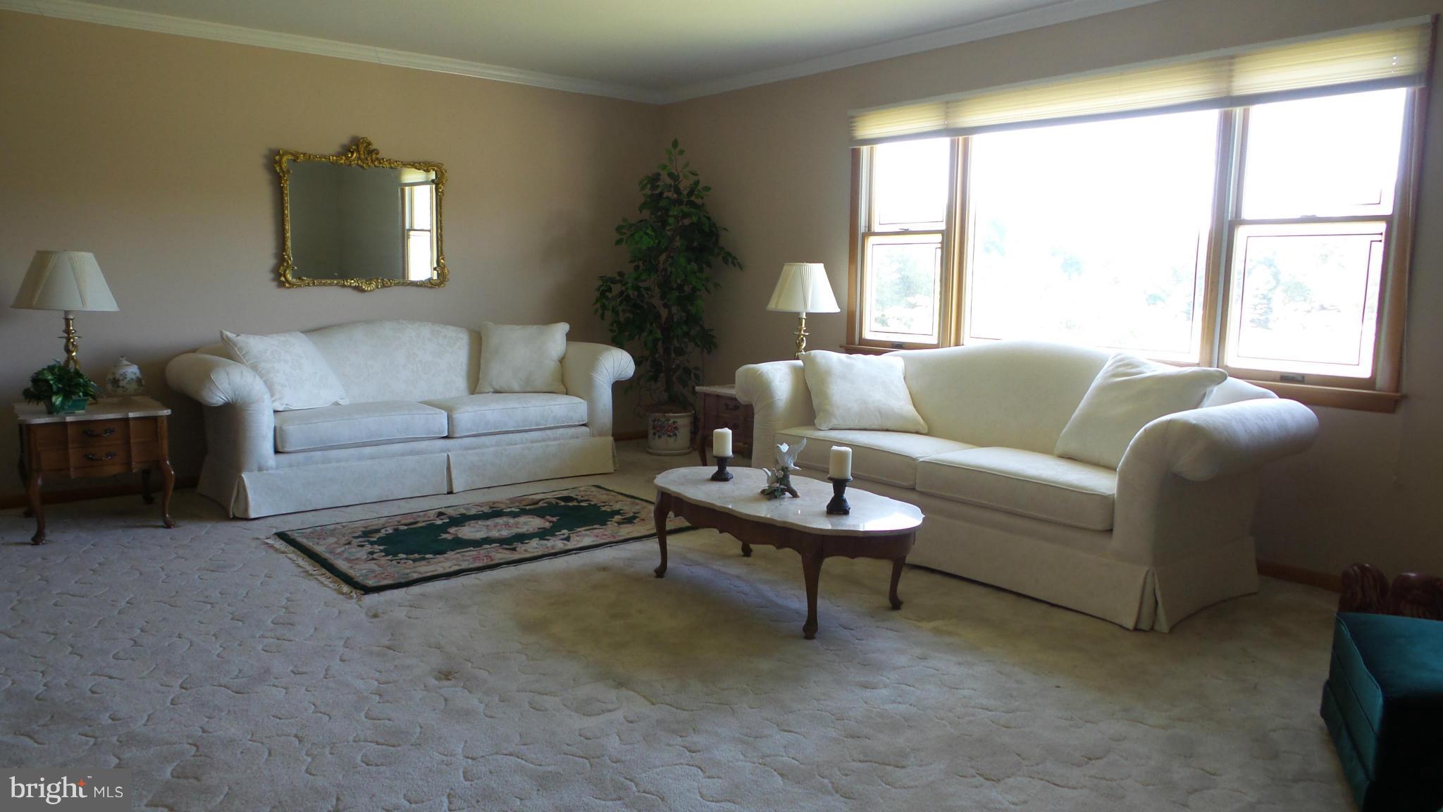 540 Stratford Road Fallston, MD 21047 - Photo 5 of 26 Living Room