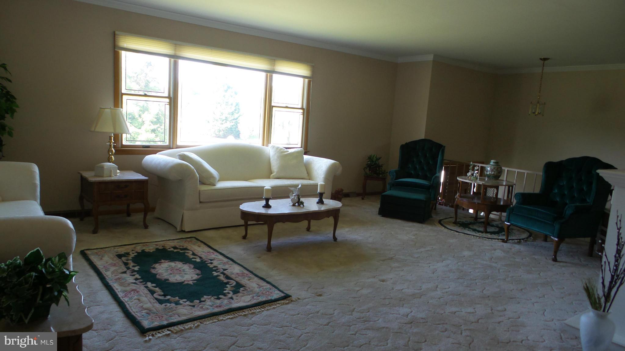 540 Stratford Road Fallston, MD 21047 - Photo 7 of 26 Living Room