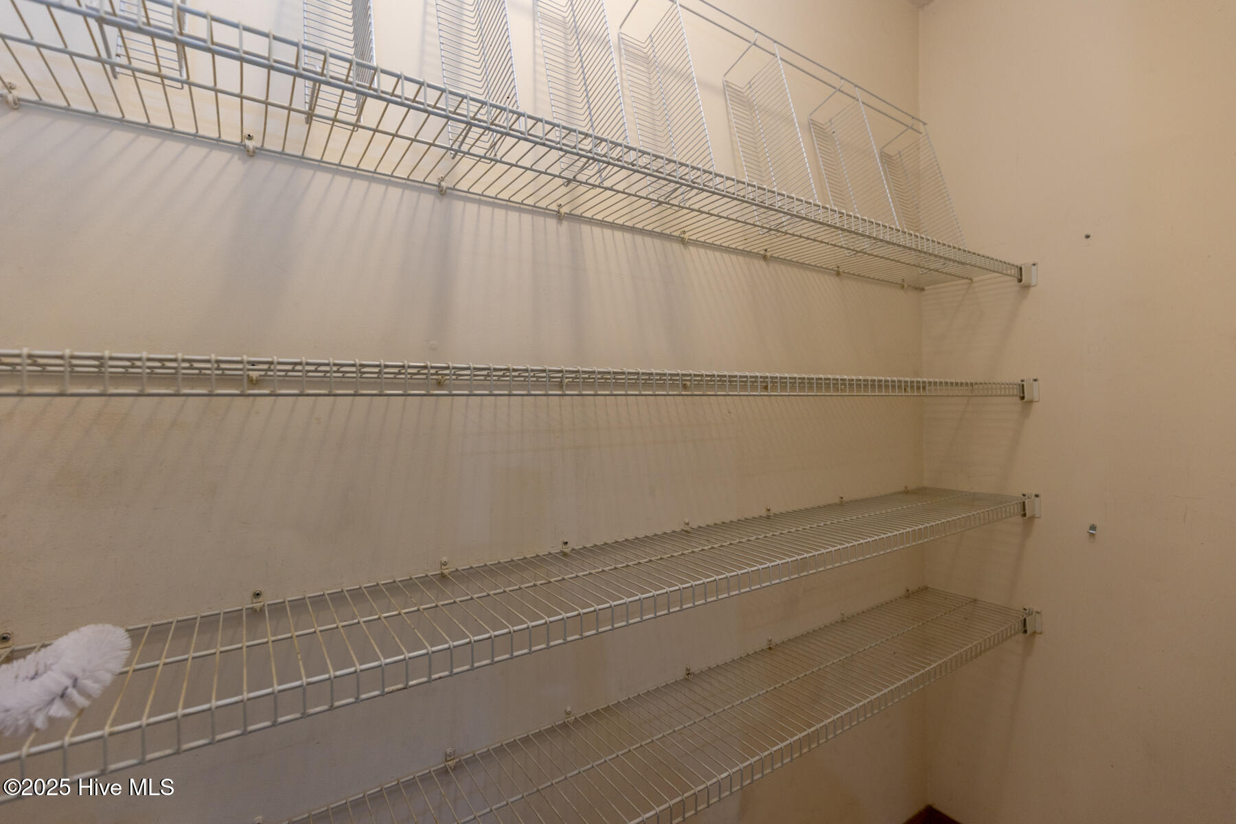 29 Edinburgh Lane Pinehurst, NC 28374 - Photo 12 of 37 kithen5 pantry