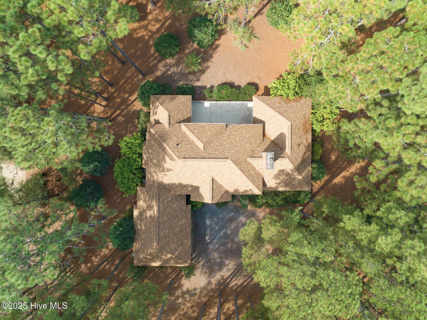 29 Edinburgh Lane Pinehurst, NC 28374 - Photo 32 of 37 drone2 above