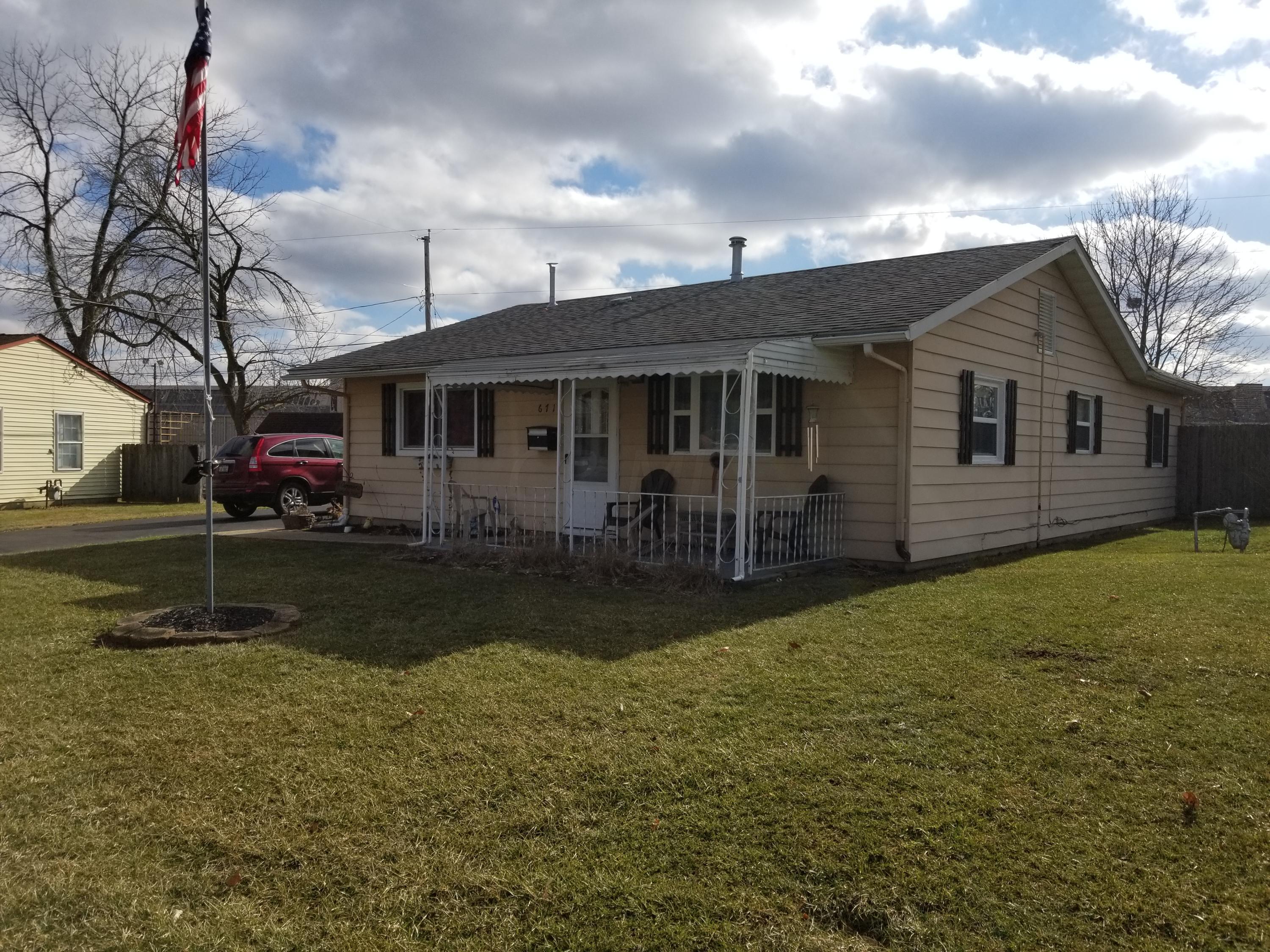 671 Ridgefield Road Newark, OH 43055 - Photo 2 of 17 Gallery Image 2