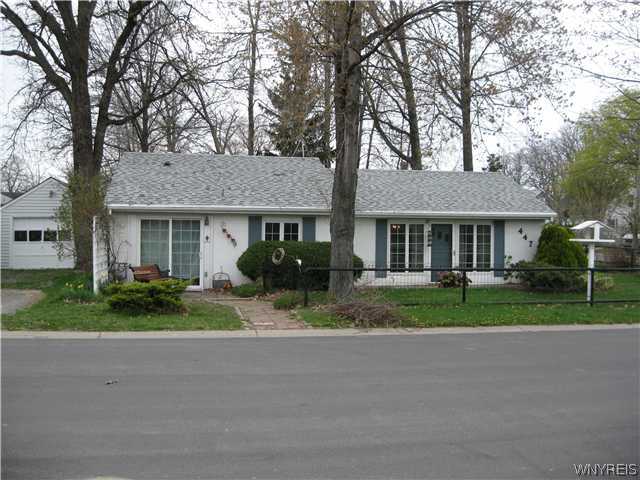447 Lake Road Porter, NY 14174 - Photo 1 of 1 Exterior Front