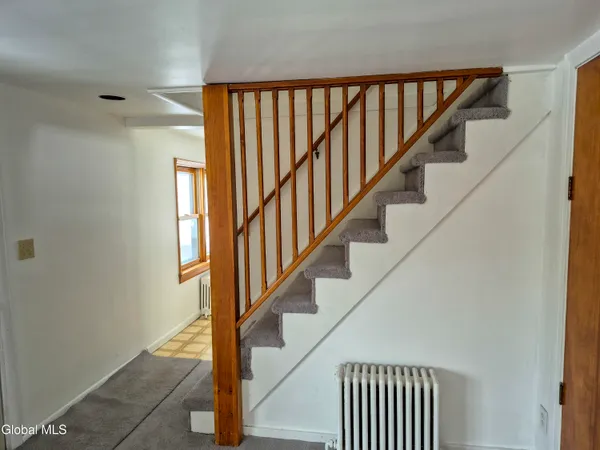 $1,850 | 160 Old Plant Road, Halfmoon, NY 12065