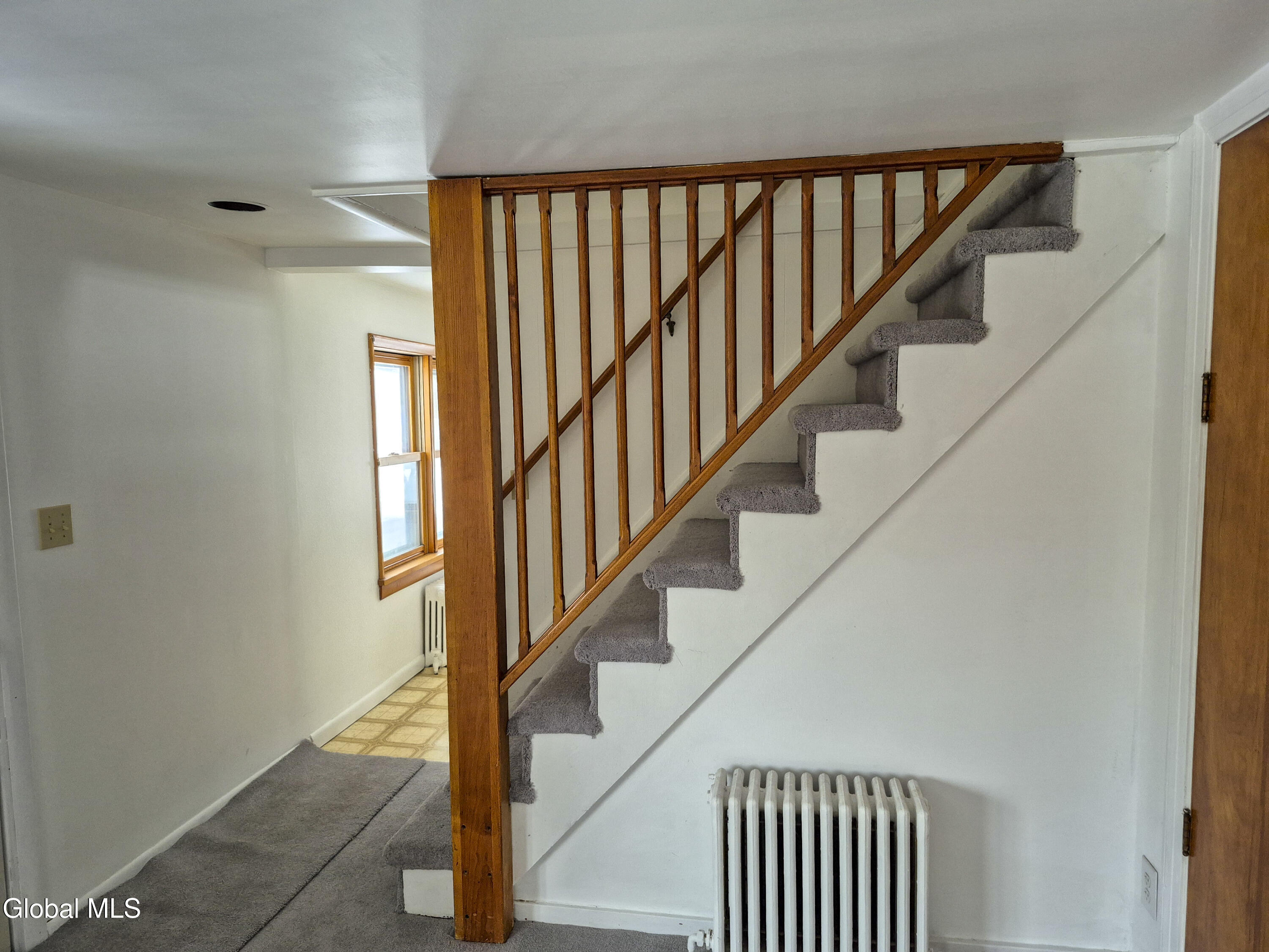 160 Old Plant Road Halfmoon, NY 12065 - Photo 7 of 13 160 old plant-10