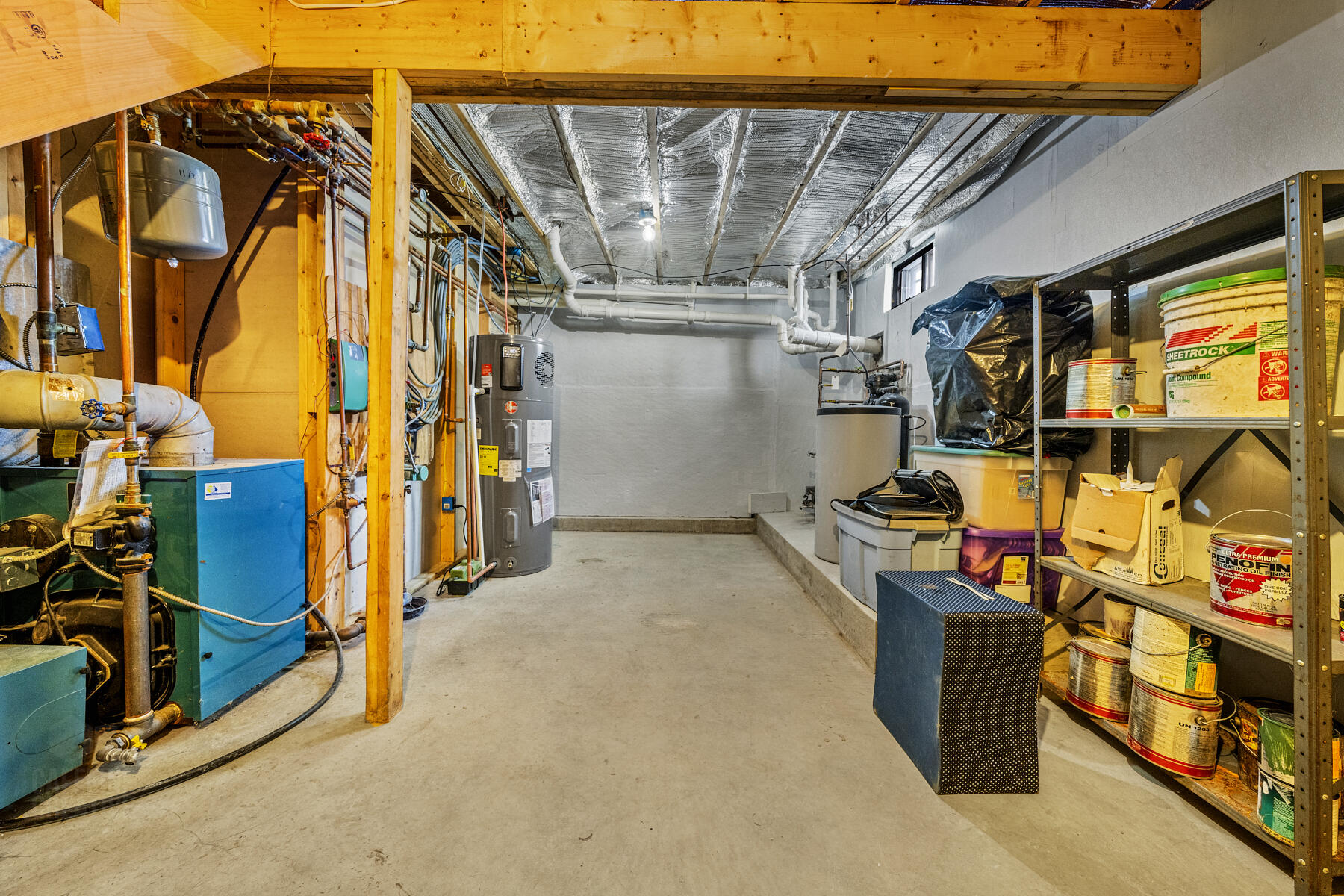 2495 Washington Road Waldoboro, ME 04572 - Photo 27 of 37 Utility Room