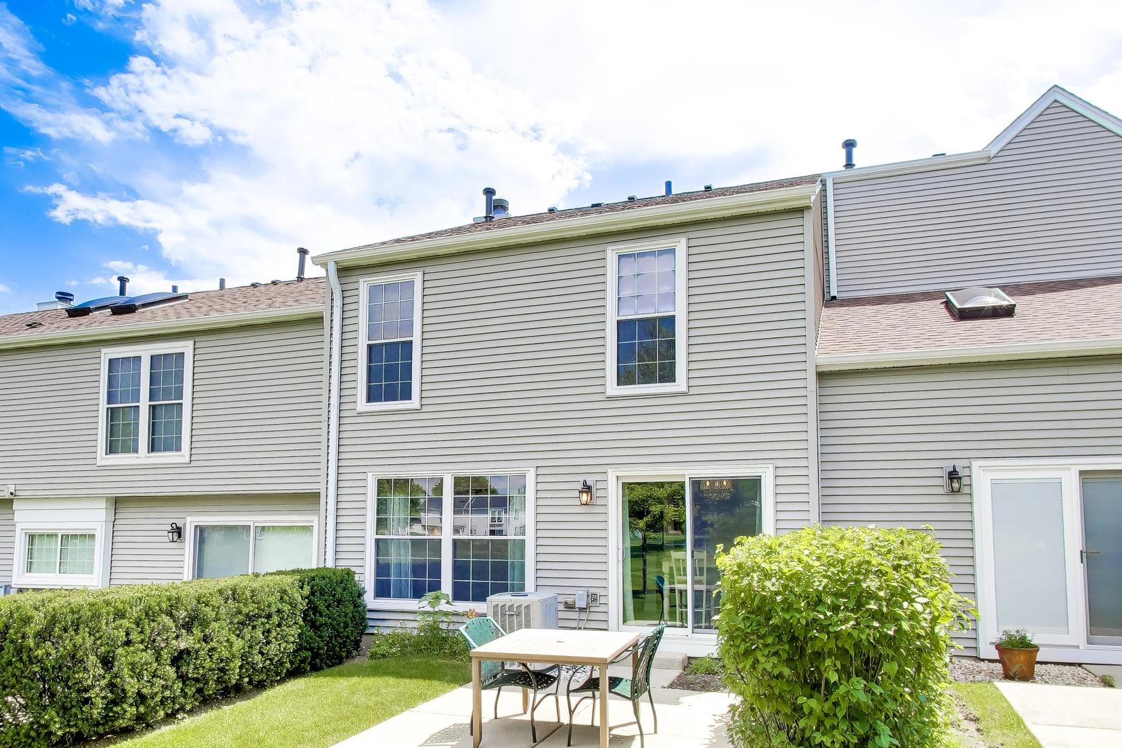 2 Chaucer Lane, Unit B Streamwood, IL 60107 - Photo 20 of 22