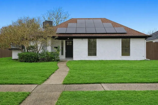 a house that has a yard