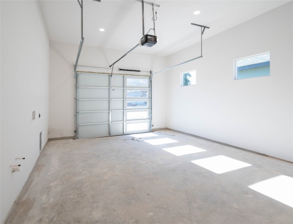 11541 Main Street Jonestown, TX 78645 - Photo 15 of 15 a view of a garage