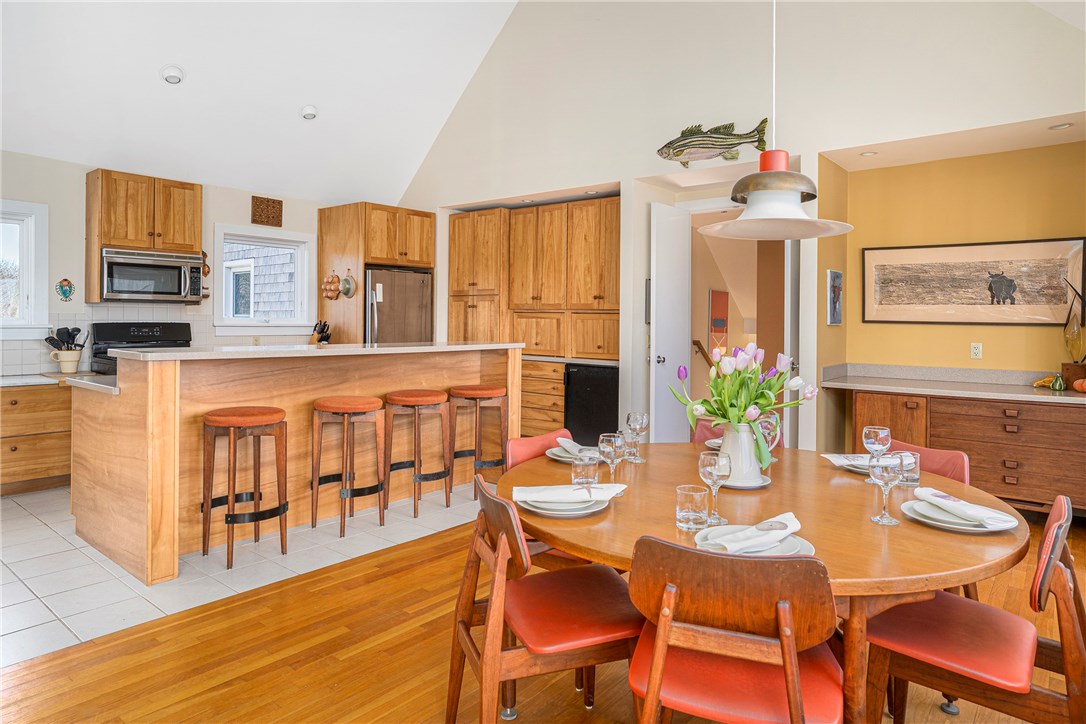 1762 Corn Neck Road Block Island, RI 02807 - Photo 4 of 15