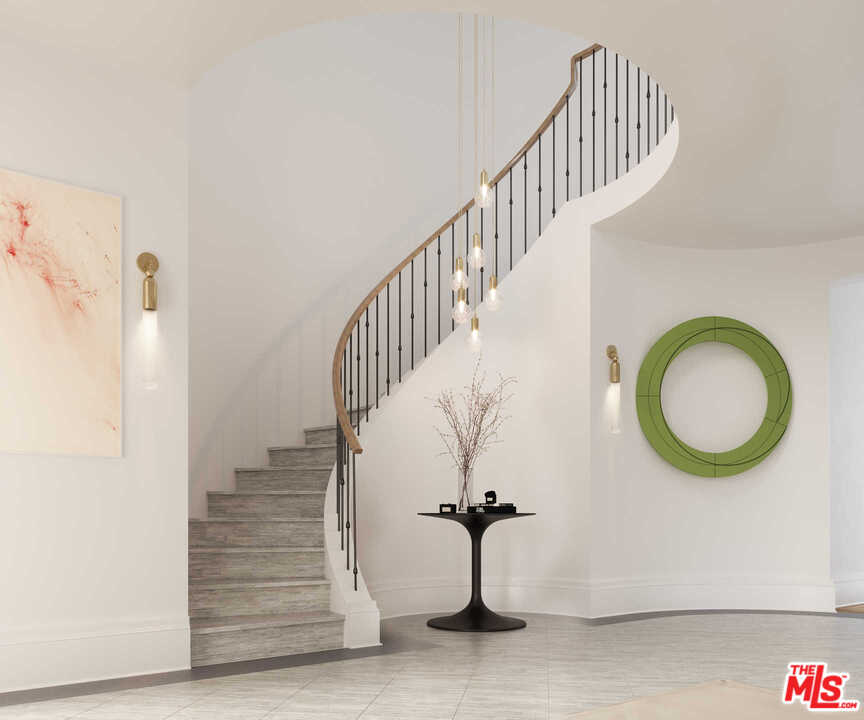 633 Foothill Road Beverly Hills, CA 90210 - Photo 2 of 7