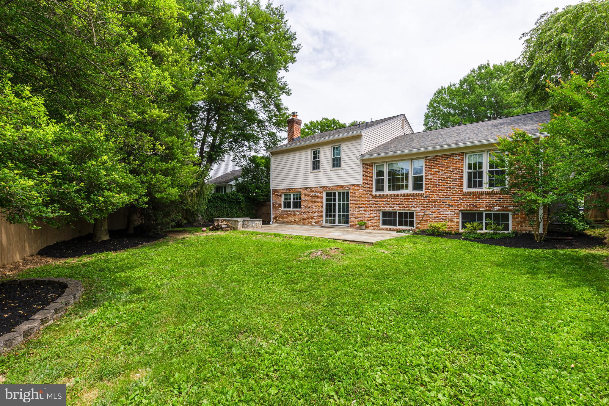 8719 Postoak Road Potomac, MD 20854 - Photo 48 of 54 Beautiful backyard