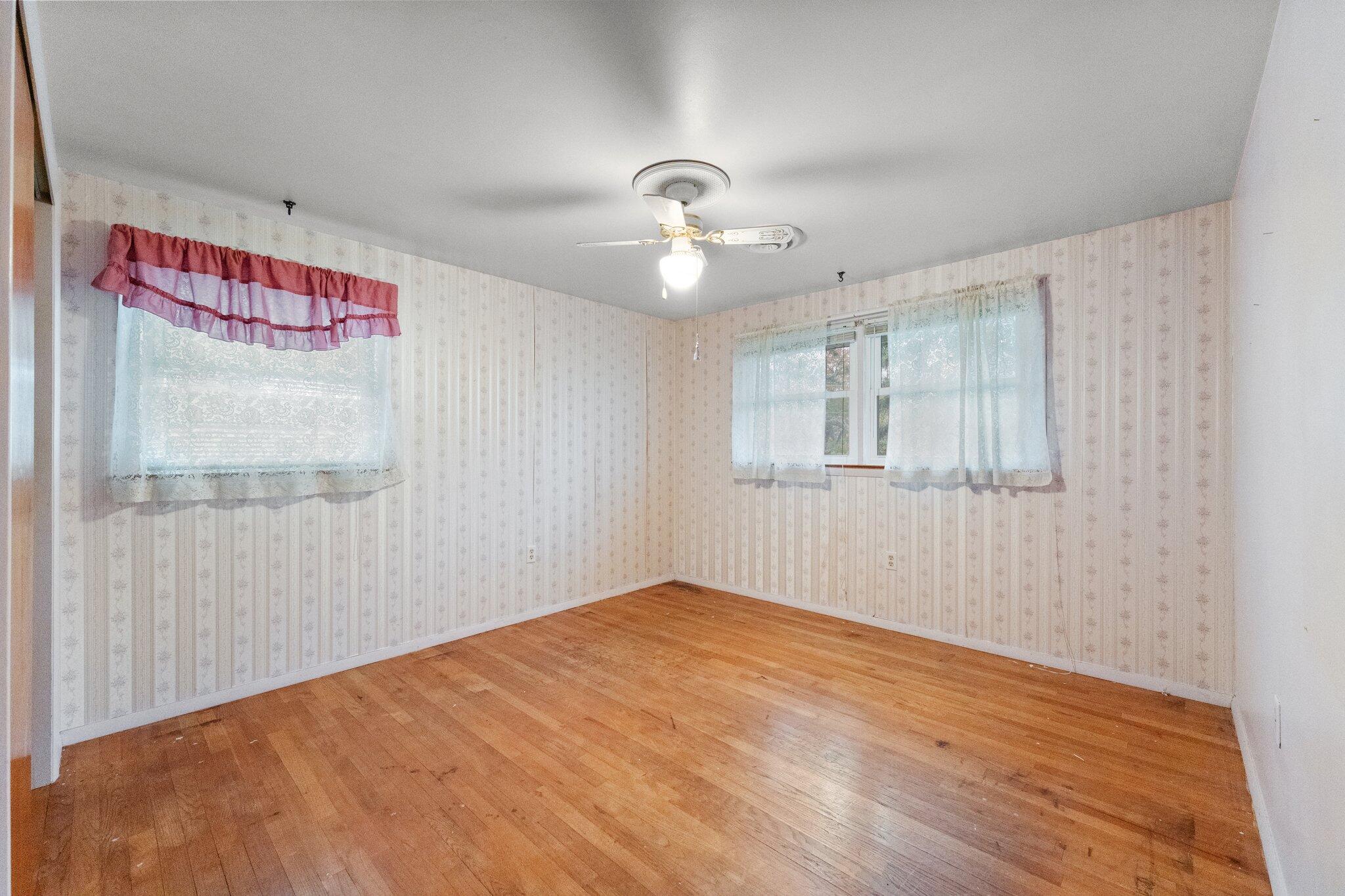 302 Pratt Street Crown Point, IN 46307 - Photo 18 of 37 2048x1365