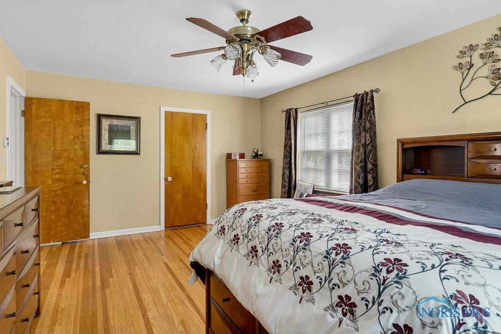2933 Cheltenham Road Toledo, OH 43606 - Photo 25 of 39 Primary Bedroom