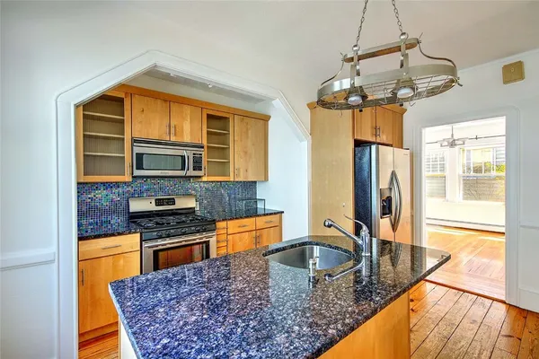 $3,100 | 91 4th Street, Providence, RI 02906