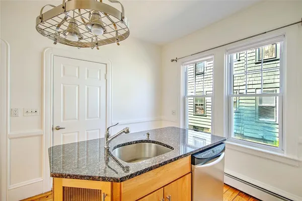 $3,100 | 91 4th Street, Providence, RI 02906