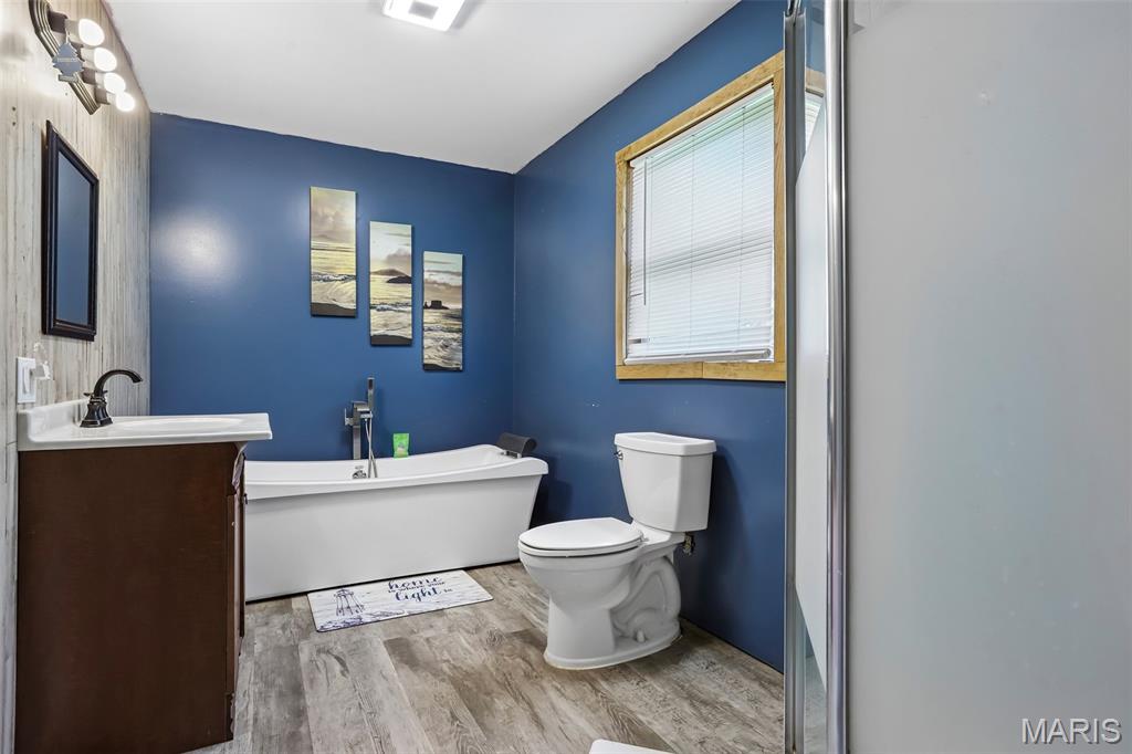706 North Locust Street Litchfield, IL 62056 - Photo 4 of 24