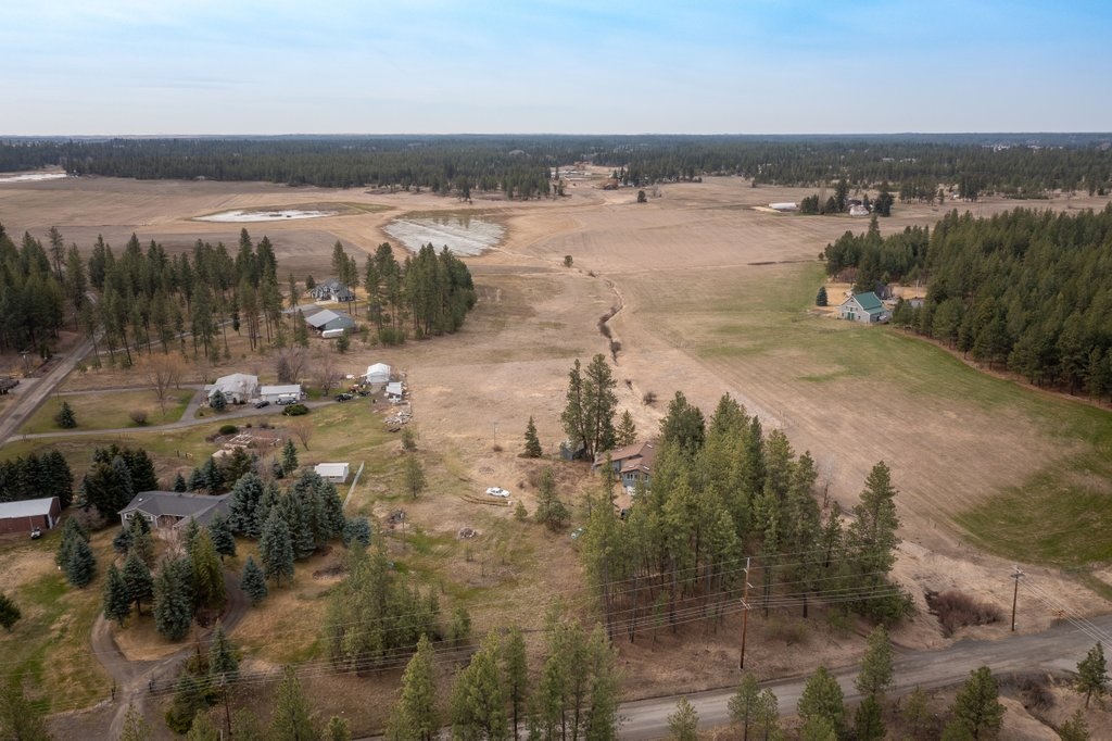 1413 West Gibbs Road Spokane, WA 99224 - Photo 8 of 41