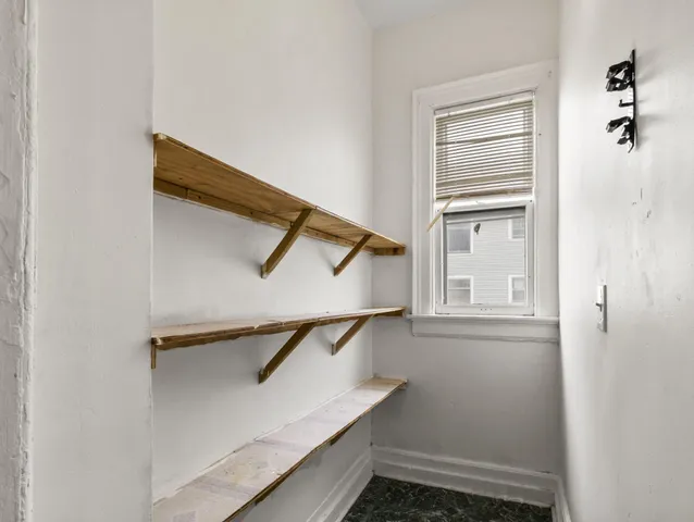 $115,999 | 1912 North 27th Street, Unit 1914, Milwaukee, WI 53208