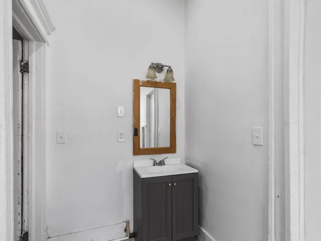 $115,999 | 1912 North 27th Street, Unit 1914, Milwaukee, WI 53208