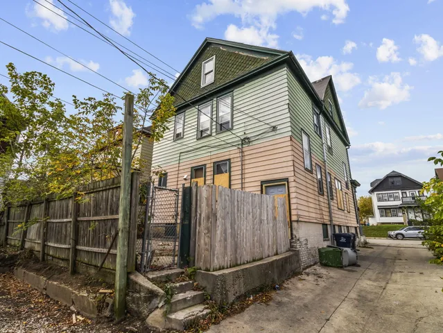 $115,999 | 1912 North 27th Street, Unit 1914, Milwaukee, WI 53208