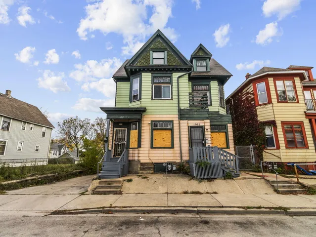 $115,999 | 1912 North 27th Street, Unit 1914, Milwaukee, WI 53208