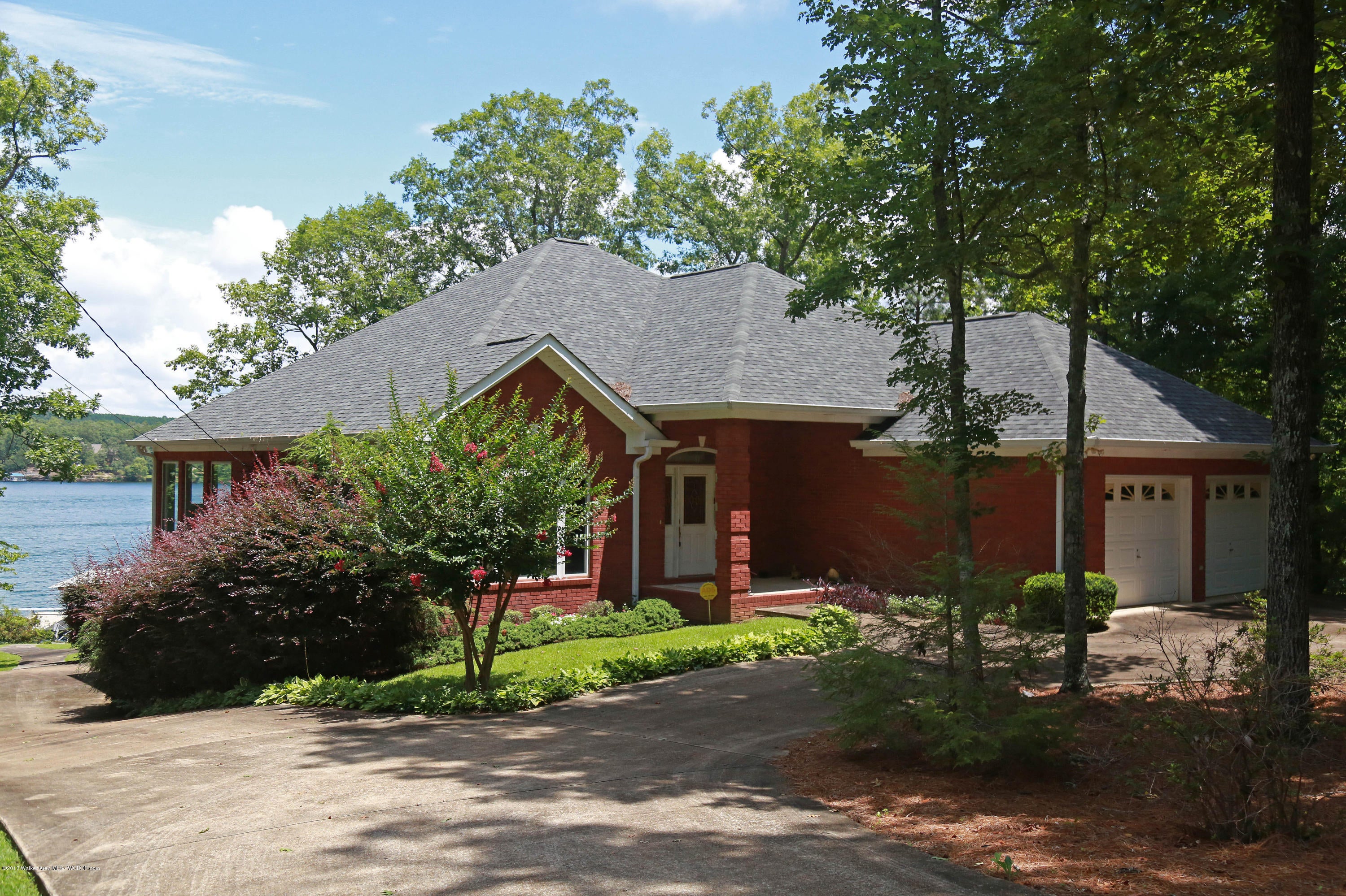 871 Sheltered Cove Road Jasper, AL 35504 - Photo 2 of 23 Gallery Image 2