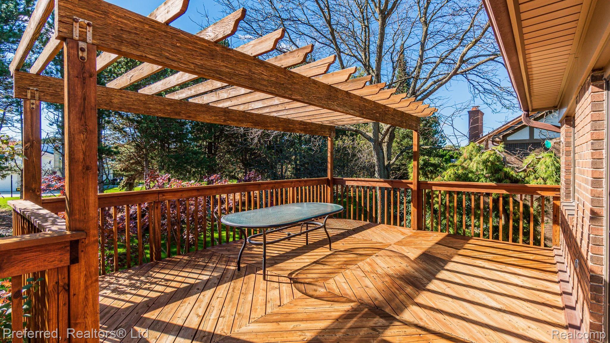 2399 Lassiter Drive Rochester, MI 48309 - Photo 33 of 40 Lassiter-51.jpg