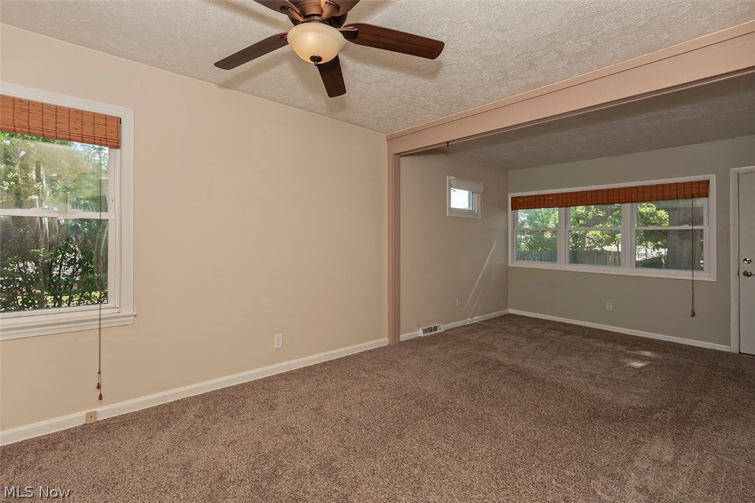1331 Gordon Road Lyndhurst, OH 44124 - Photo 19 of 34