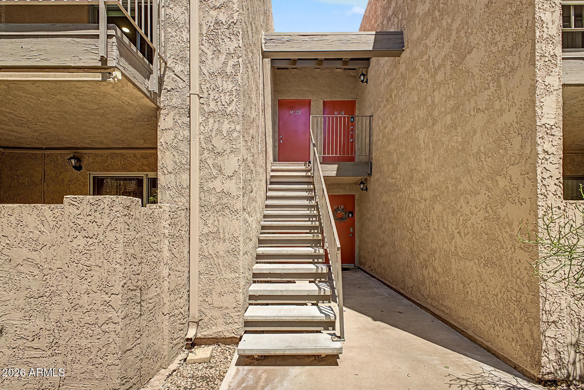 5525 East Thomas Road, Unit M23 Phoenix, AZ 85018 - Photo 2 of 26 Front View B