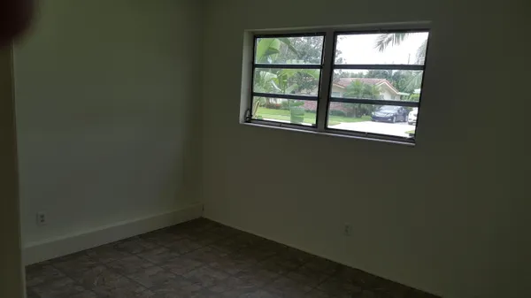 $3,300 | 1132 Southwest 3rd Street, Boca Raton, FL 33486