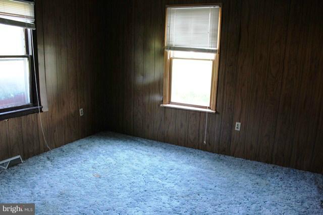 14711 Bottom Road Williamsport, MD 21795 - Photo 6 of 11 Bedroom