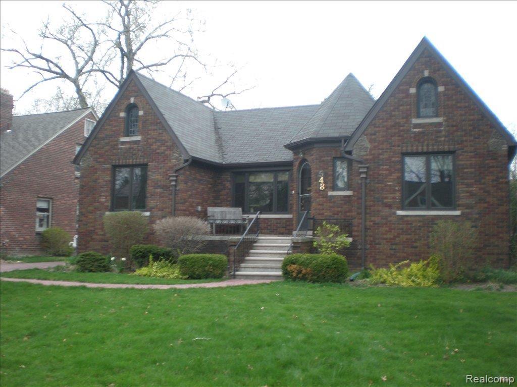 548 Barrington Road Grosse Pointe, MI 48230 - Photo 1 of 12 001_1