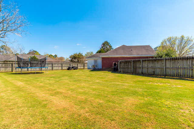 513 Glenwood Circle Foley, AL 36535 - Photo 4 of 18