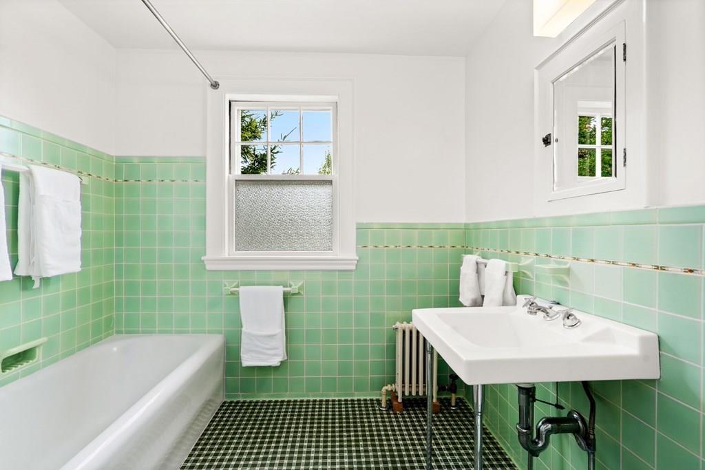 87 Gardner Road Brookline, MA 02445 - Photo 20 of 25